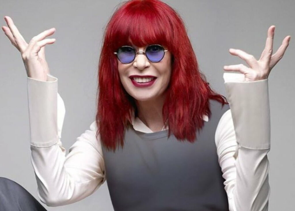 Rita Lee, ícone do rock brasileiro, morre aos 75 anos. Legado inclui 40 álbuns e carreira literária marcante. #RitaLee #MúsicaBrasileira - Foto: Divulgação / Arquivo pessoal da cantora