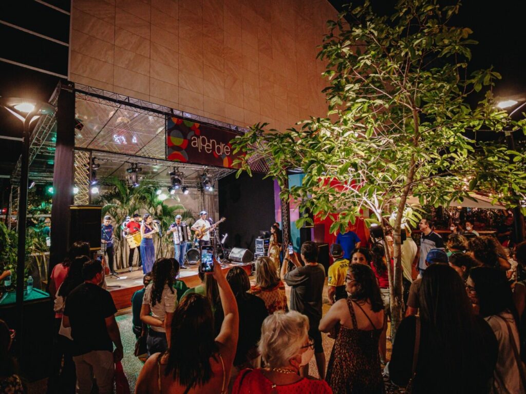 “Te Encontro na Música” promete agitar Alpendre do Natal Shopping