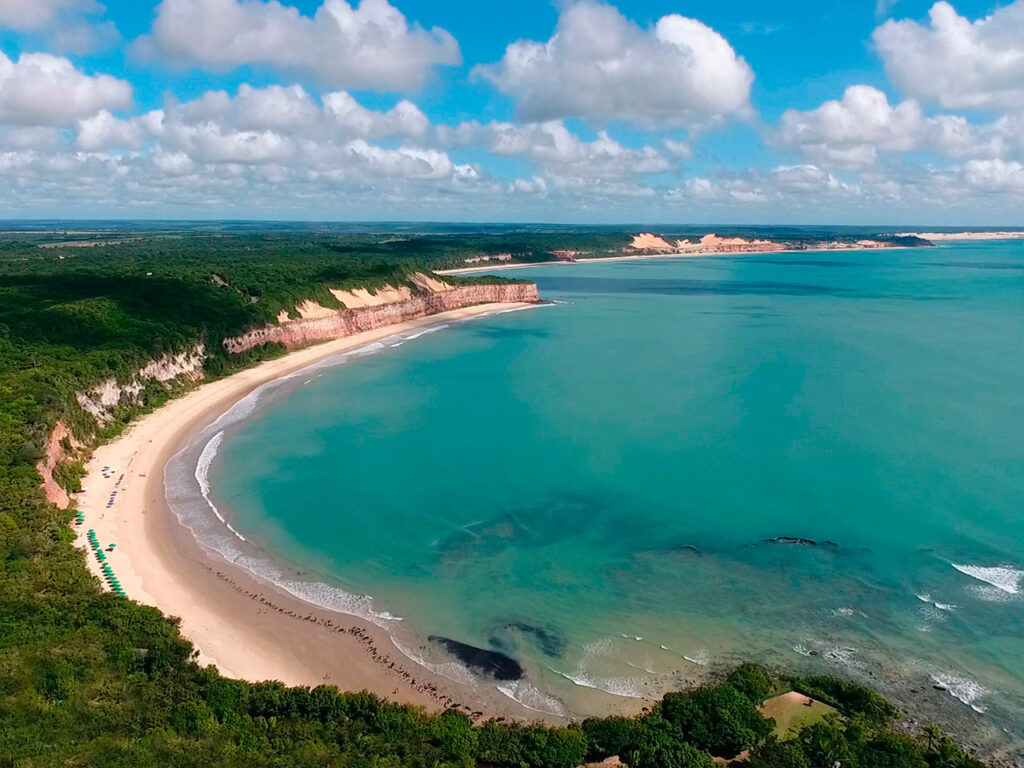 A premiação que se baseia nas avaliações dos usuários da plataforma ao longo de um ano elegeu Pipa a 3ª melhor praia da América do Sul em 2023 (Foto: Reprodução / Pipa.com.br)