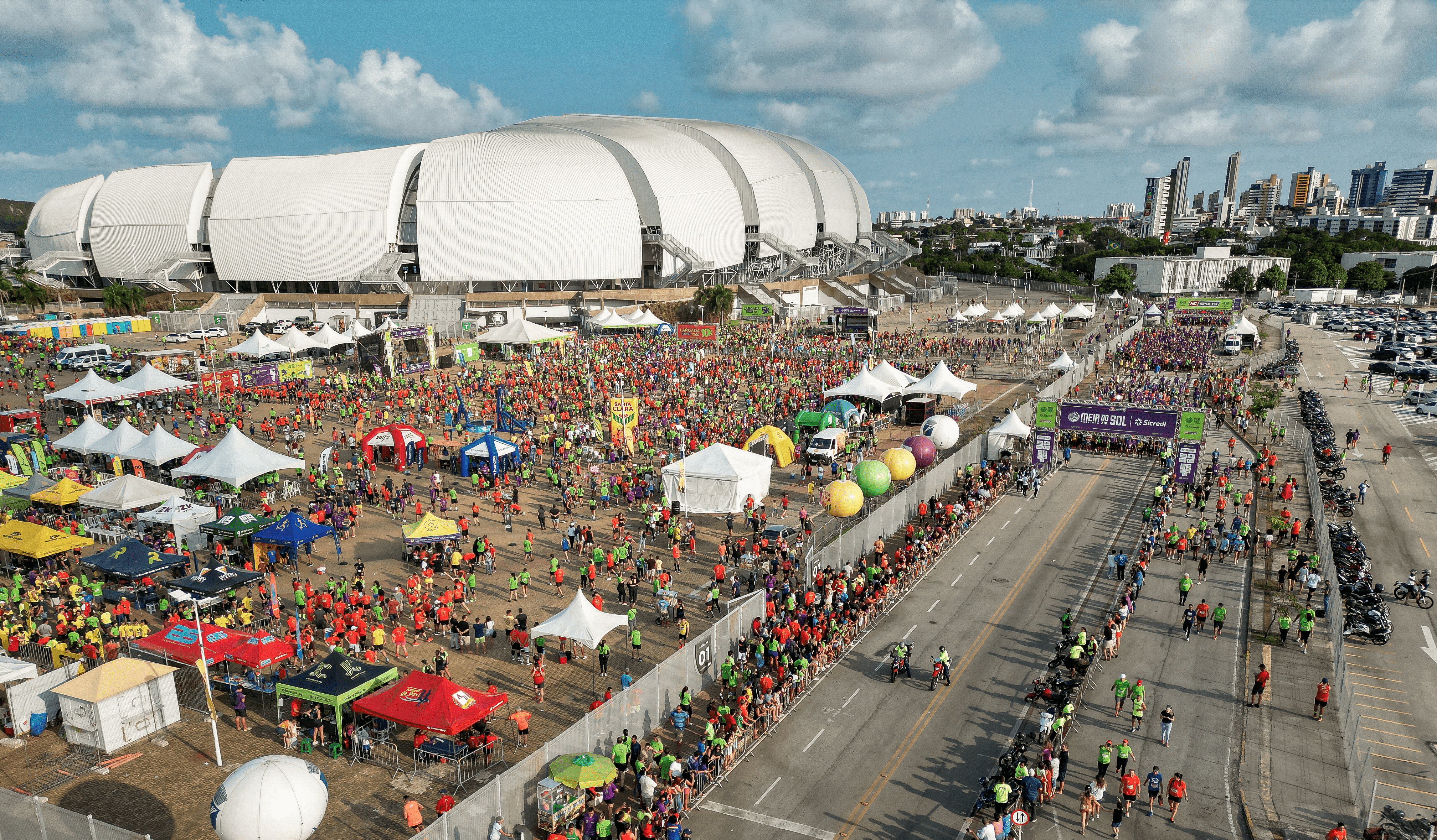 A Meia Maratona do Sol Sicredi tem se estabelecido como um dos eventos mais aguardados por corredores de diferentes níveis, oferecendo distâncias que atendem tanto aos iniciantes quanto aos mais experientes (Foto: Divulgação)