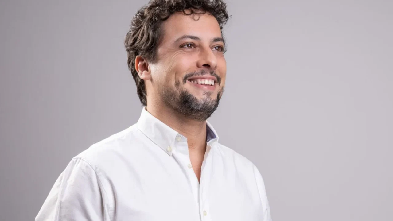 Daniel Valenca e reeleito sendo o terceiro mais votado para a Camara Municipal de Natal