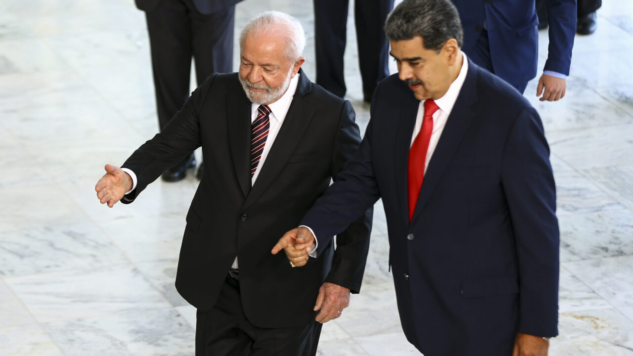 Maduro exige explicações de Lula sobre veto à Venezuela no Brics