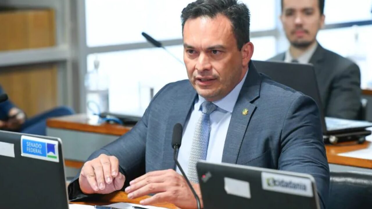 Styvenson aciona MP e pede investigação contra “crimes” na saúde pública do RN