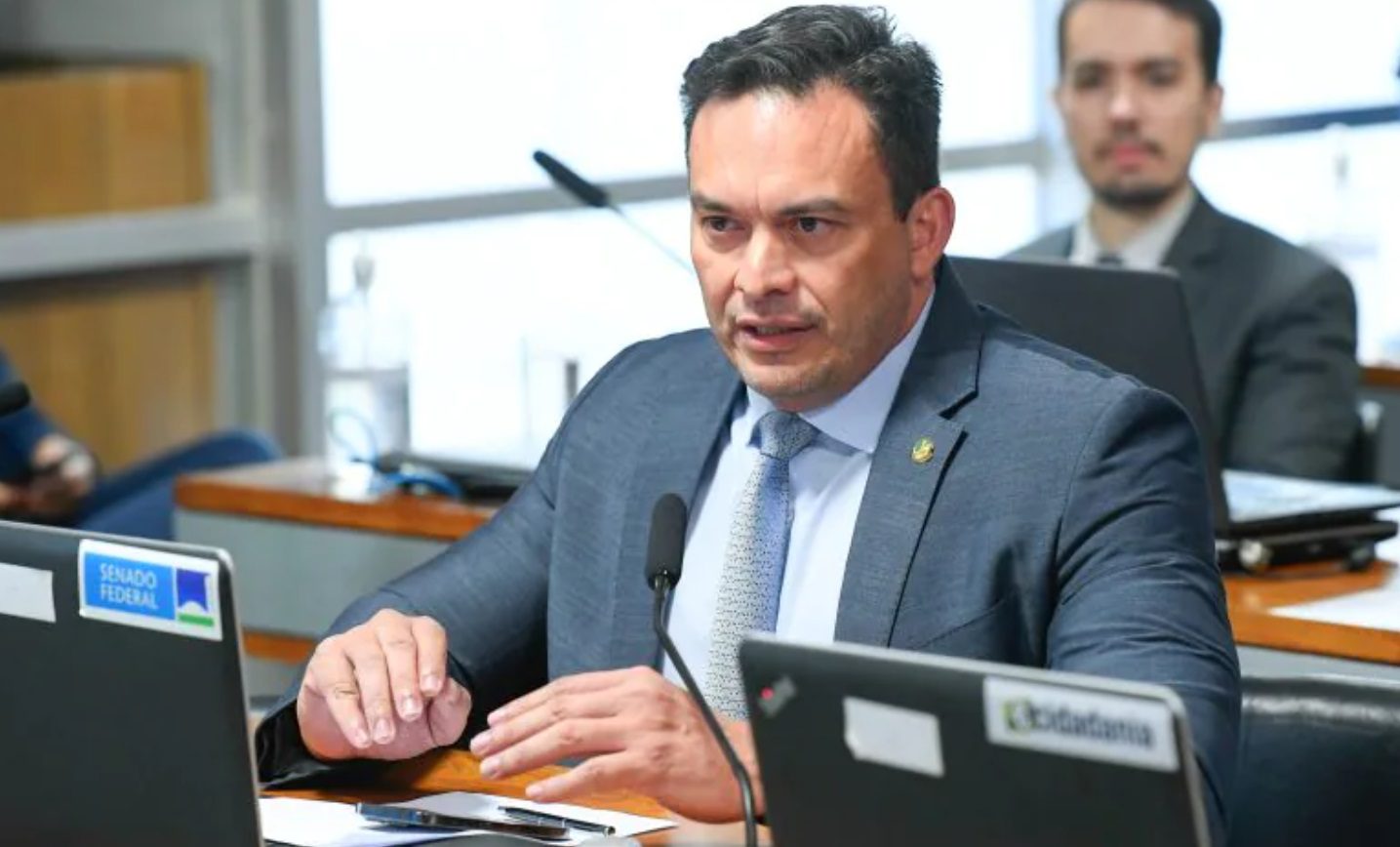 Styvenson aciona MP e pede investigação contra “crimes” na saúde pública do RN