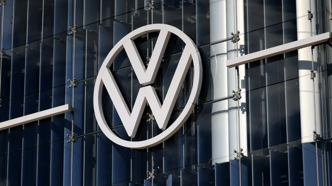 Risco de fechamento: três fábricas da Volkswagen podem encerrar operações na Alemanha