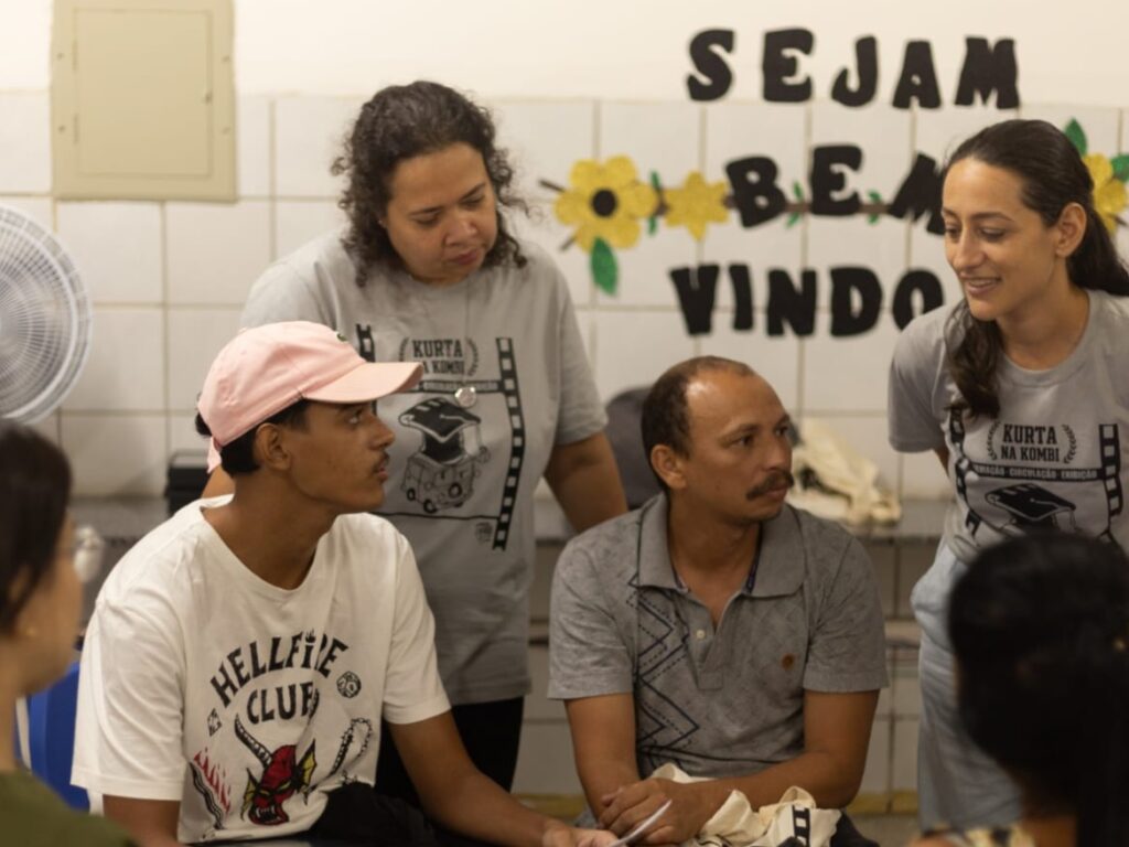 Kurta na Kombi promove oficina gratuita no bairro Lagoa Azul