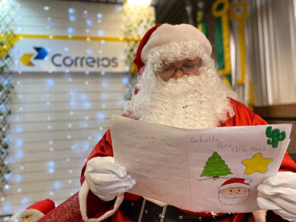 Adocao de cartinhas do Papai Noel dos Correios comeca no RN