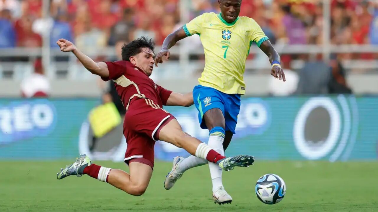 Brasil empata com Venezuela e vê chances de liderança das Eliminatórias diminuírem