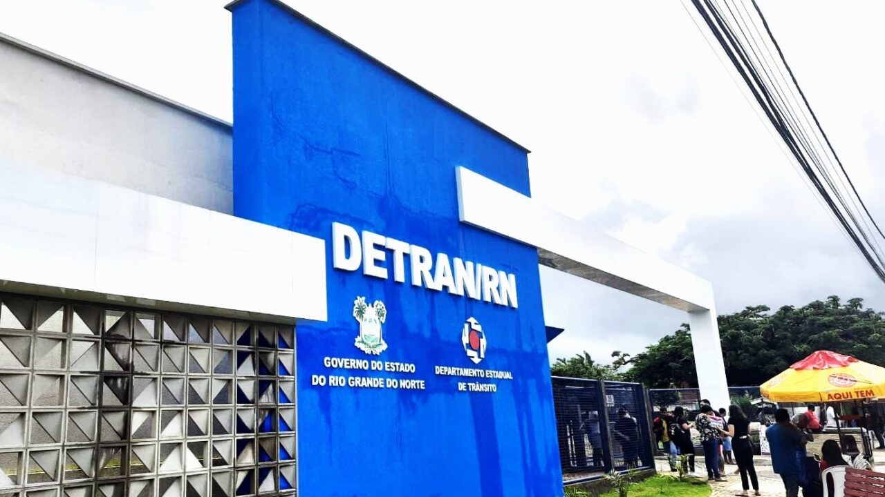 Detran alerta condutores que não quitaram a taxa de Licenciamento Veicular 2024