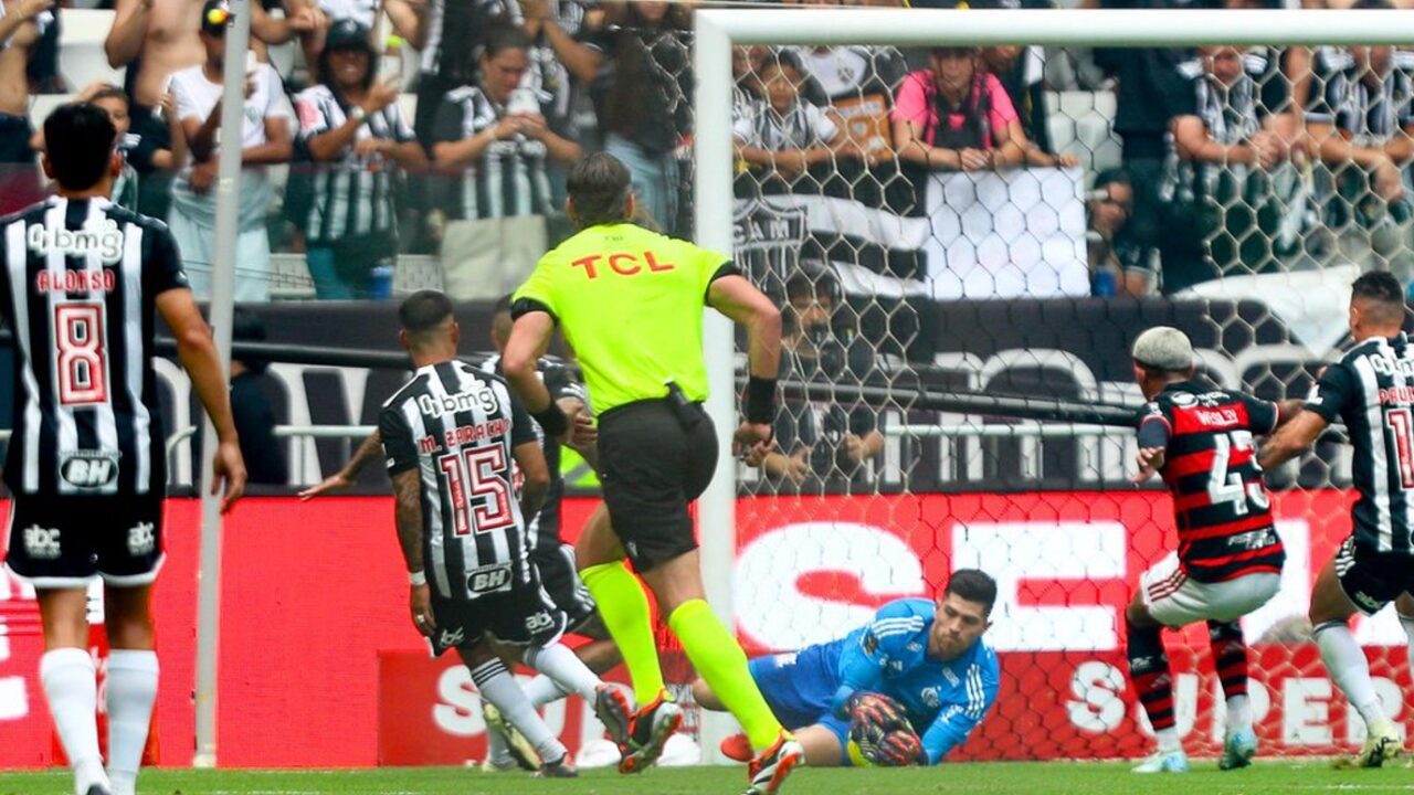 Flamengo vence Atletico MG e garante o pentacampeonato da Copa do Brasil