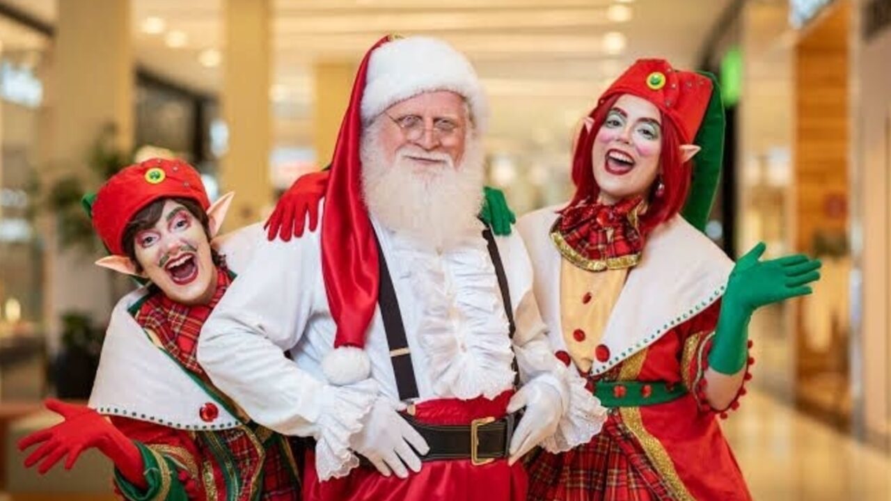 Papai Noel chega em grande estilo as ruas de Ponta Negra