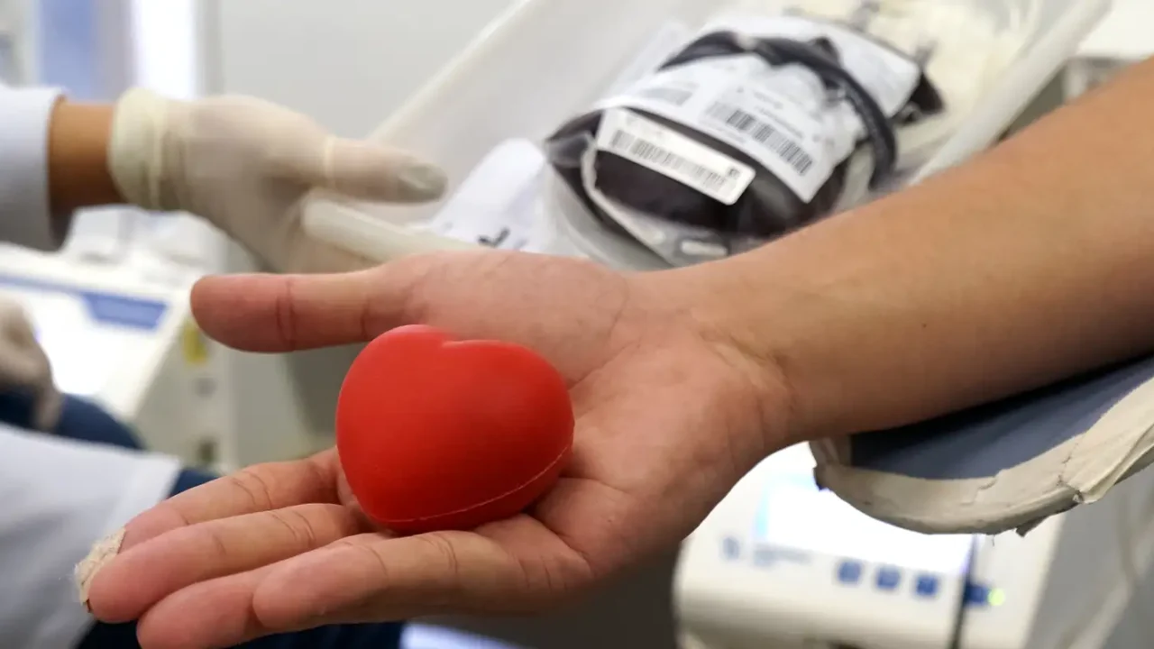 Hospitais federais do RJ fazem campanha para aumentar doação de sangue