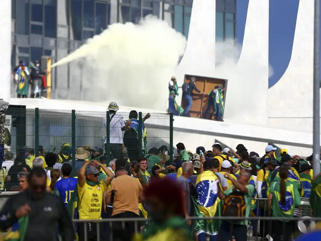 Narrativa golpista levou ao 8 de janeiro e atentado a bomba, diz PF