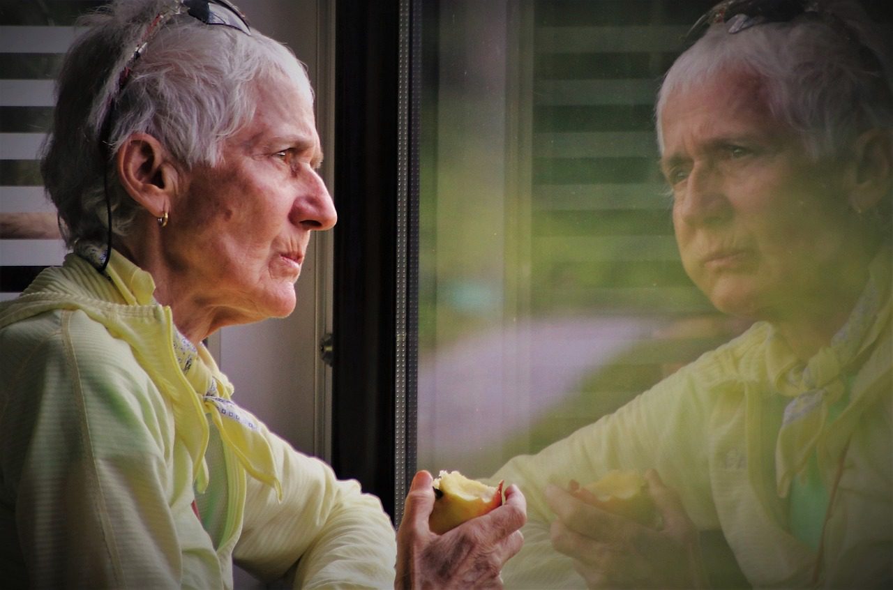 Gordura abdominal pode prever Alzheimer décadas antes dos sintomas