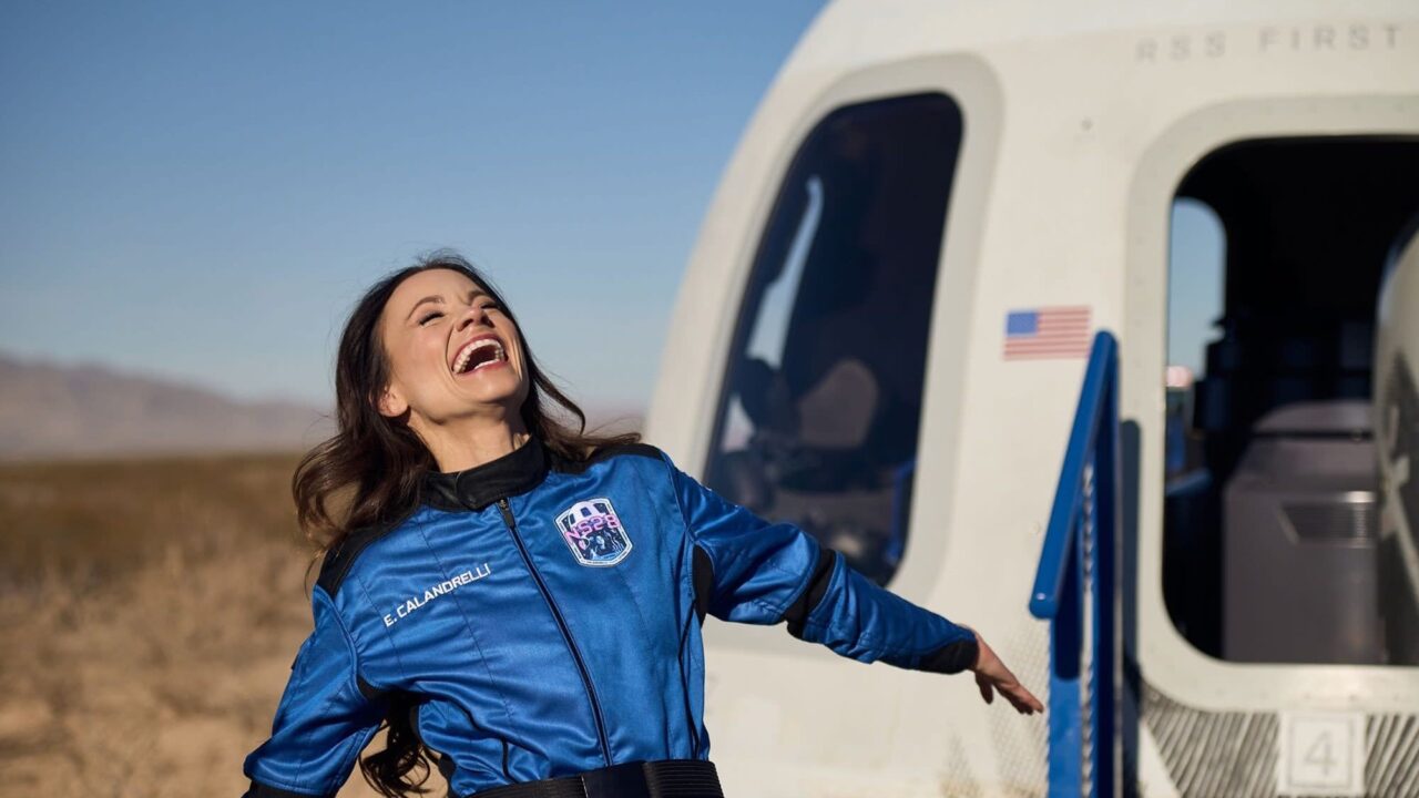 Blue Origin se ve obligado a retirar el vídeo de la mujer astronauta nº 100 por comentarios sexistas