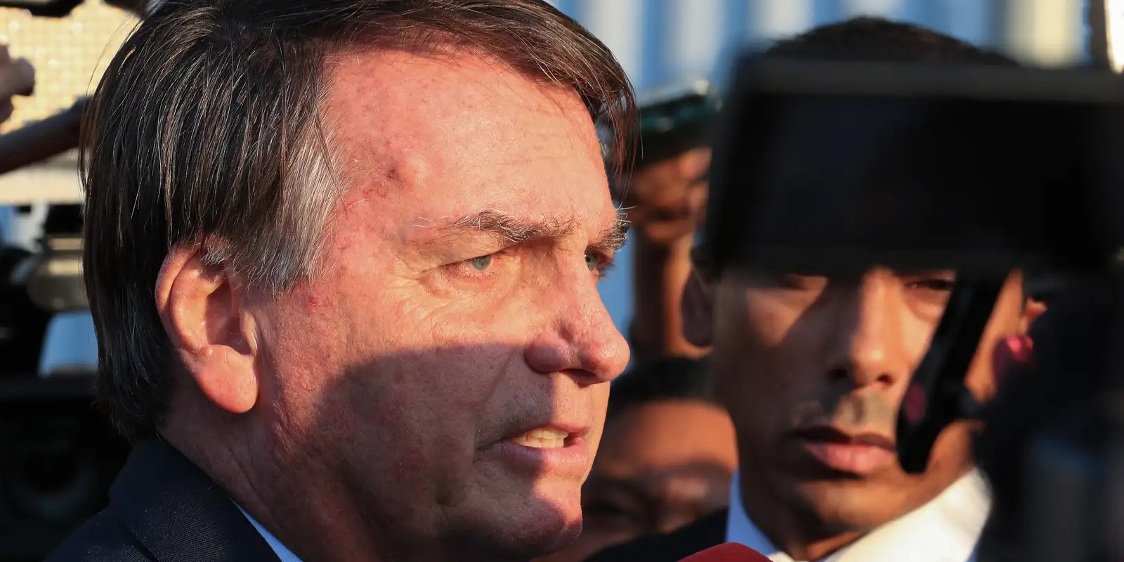 Bolsonaro poderá ir à missa de 7º dia da mãe de Valdemar Costa Neto