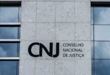 CNJ suspende pagamento de auxílio-alimentação de R$ 10 mil para juízes