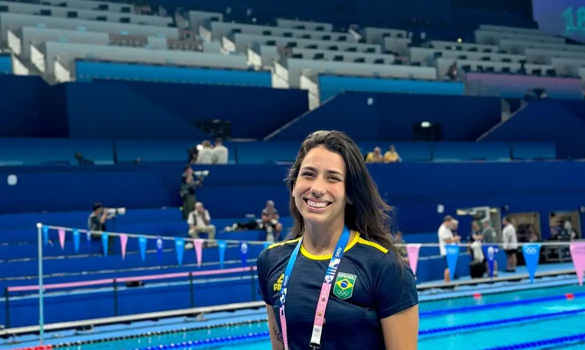 Comissão debate o corte da nadadora Ana Carolina Vieira dos Jogos Olímpicos Paris 2024