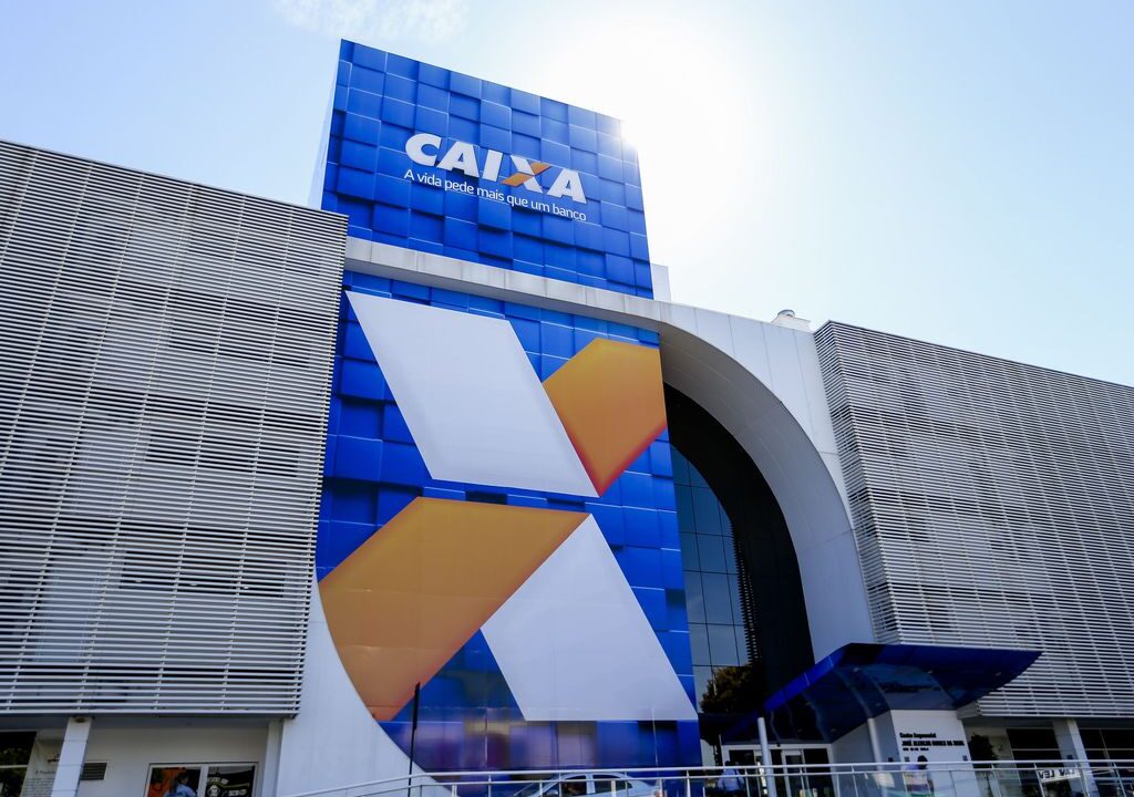 Comissão discute ampliação do cadastro de reserva no concurso da Caixa