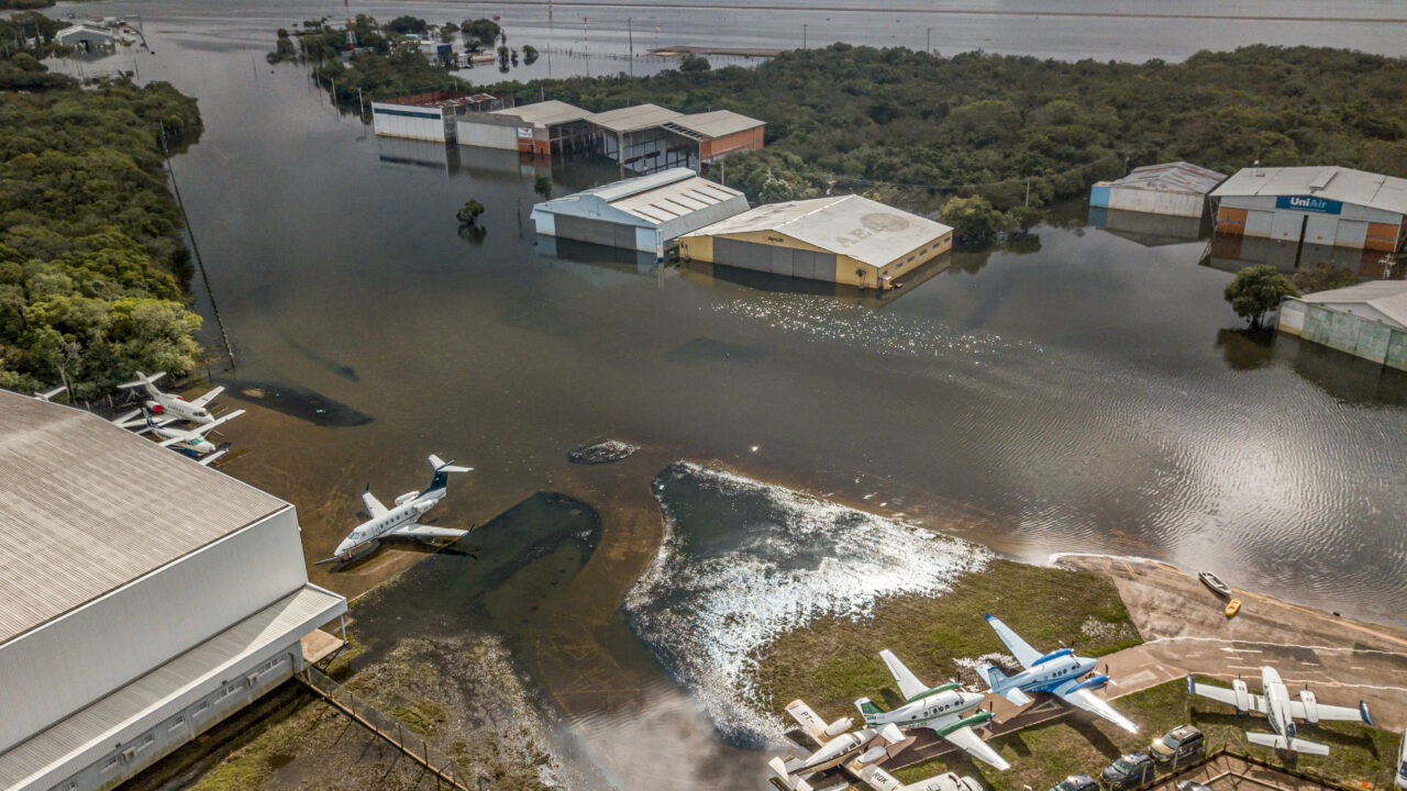 Deputados discutem retomada das atividades do aeroporto de Porto Alegre