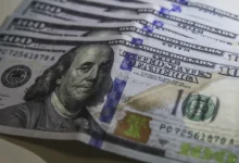 Dólar cai para R$ 6,04 em expectativa com reunião do Copom