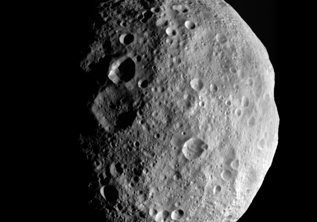 Lab Work Digs Into Gullies Seen on Giant Asteroid Vesta by NASA’s Dawn