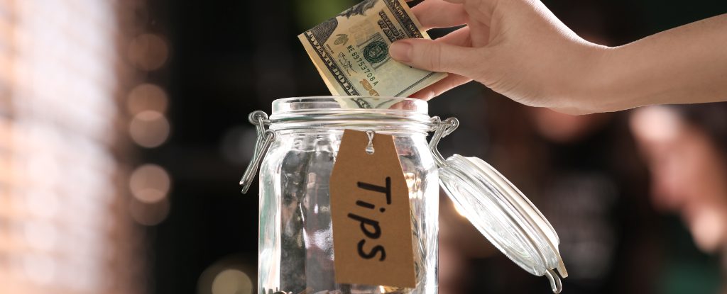 Experiment Reveals How Pressure to Tip Can Unexpectedly Backfire