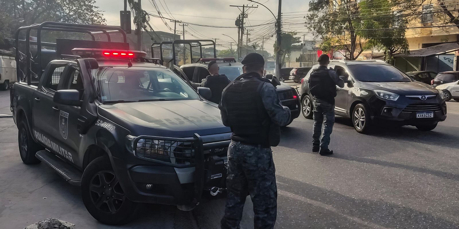 Operação policial no Complexo da Penha, no Rio, deixa feridos