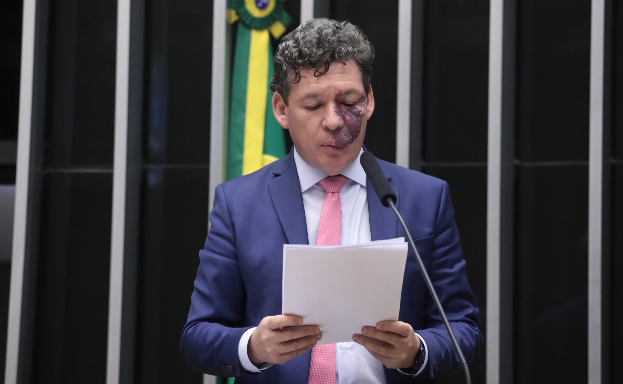 Relator defende aprovação da maior parte das mudanças feitas pelo Senado em regras da reforma tributária; acompanhe