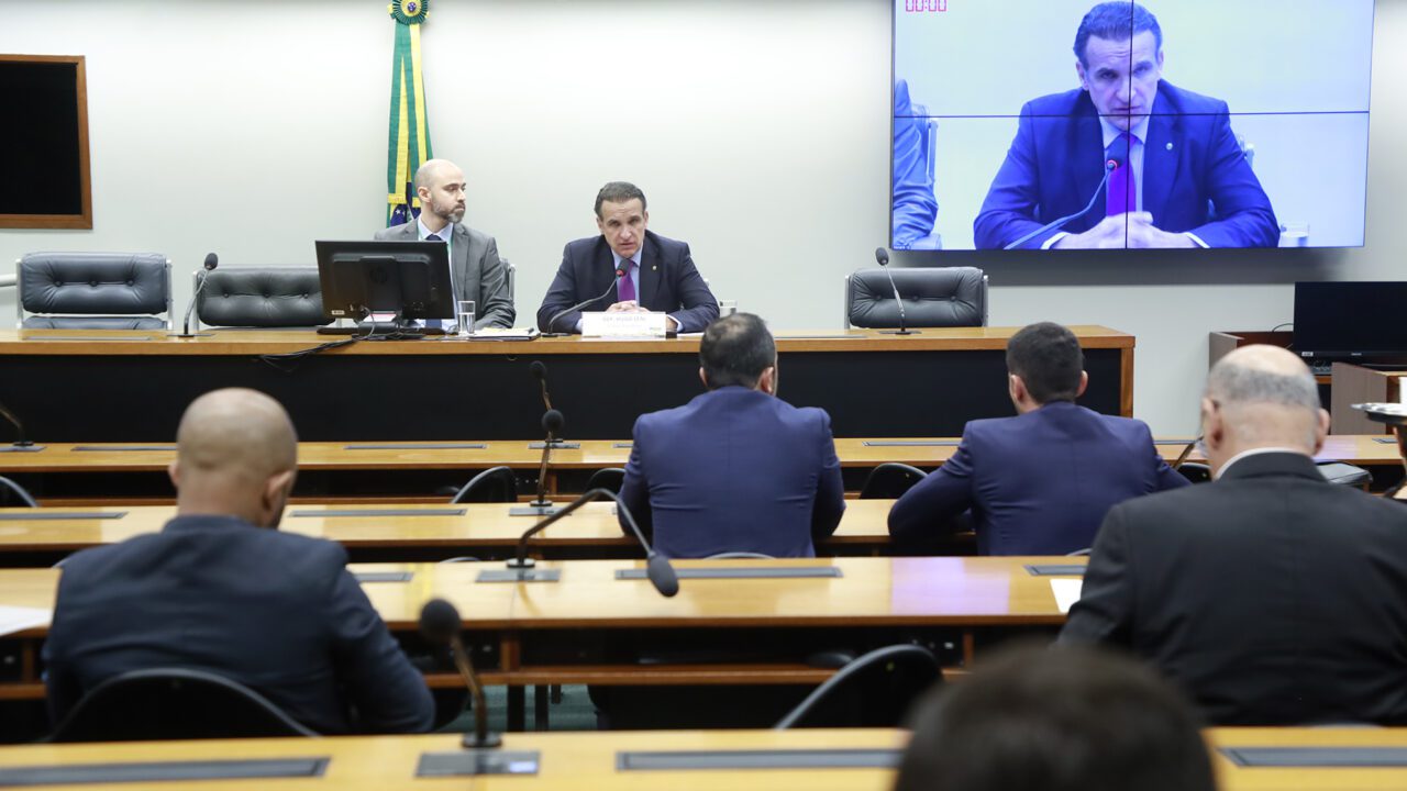 Subsídios representam o principal vilão do preço da conta de luz, afirmam debatedores