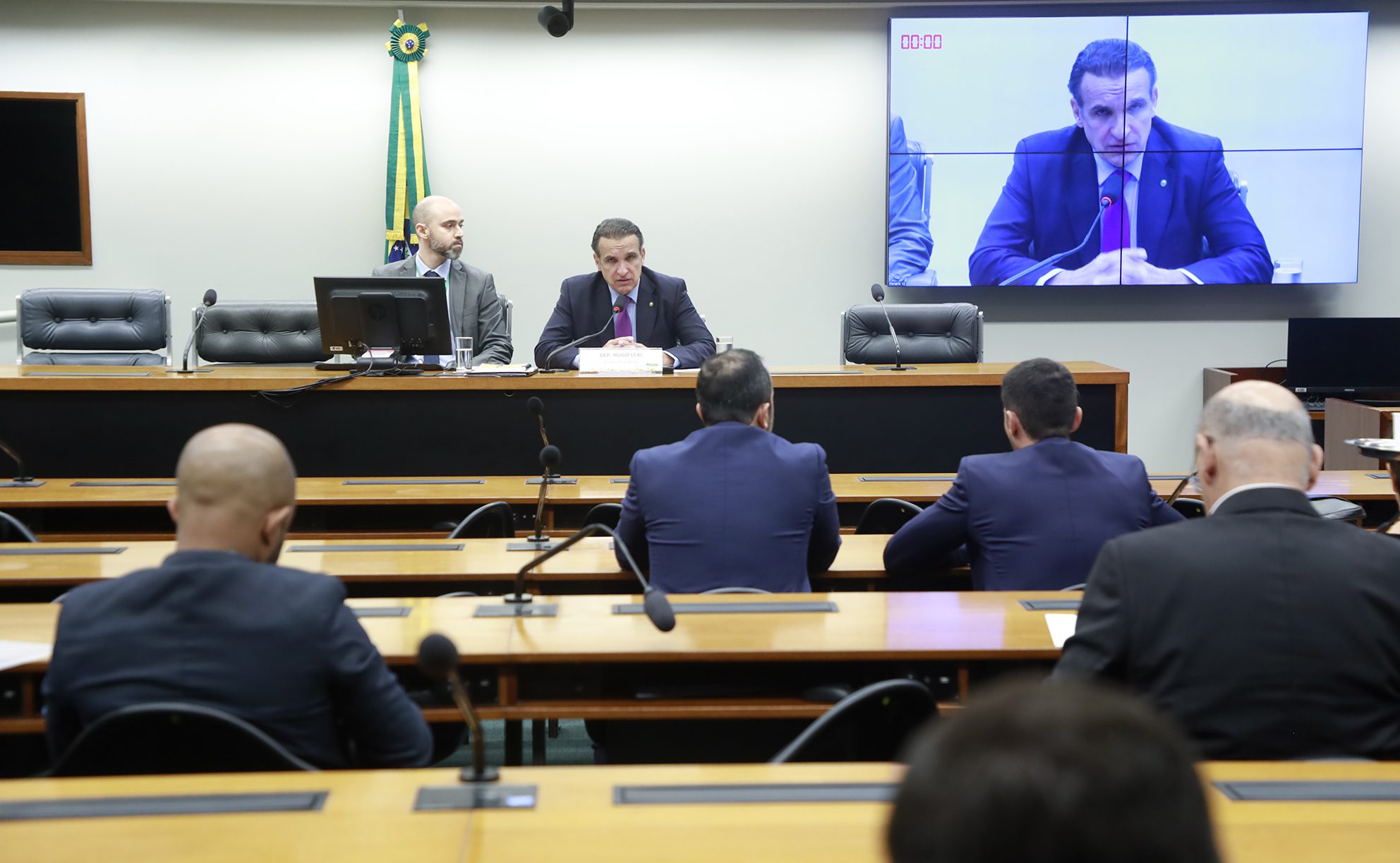 Subsídios representam o principal vilão do preço da conta de luz, afirmam debatedores