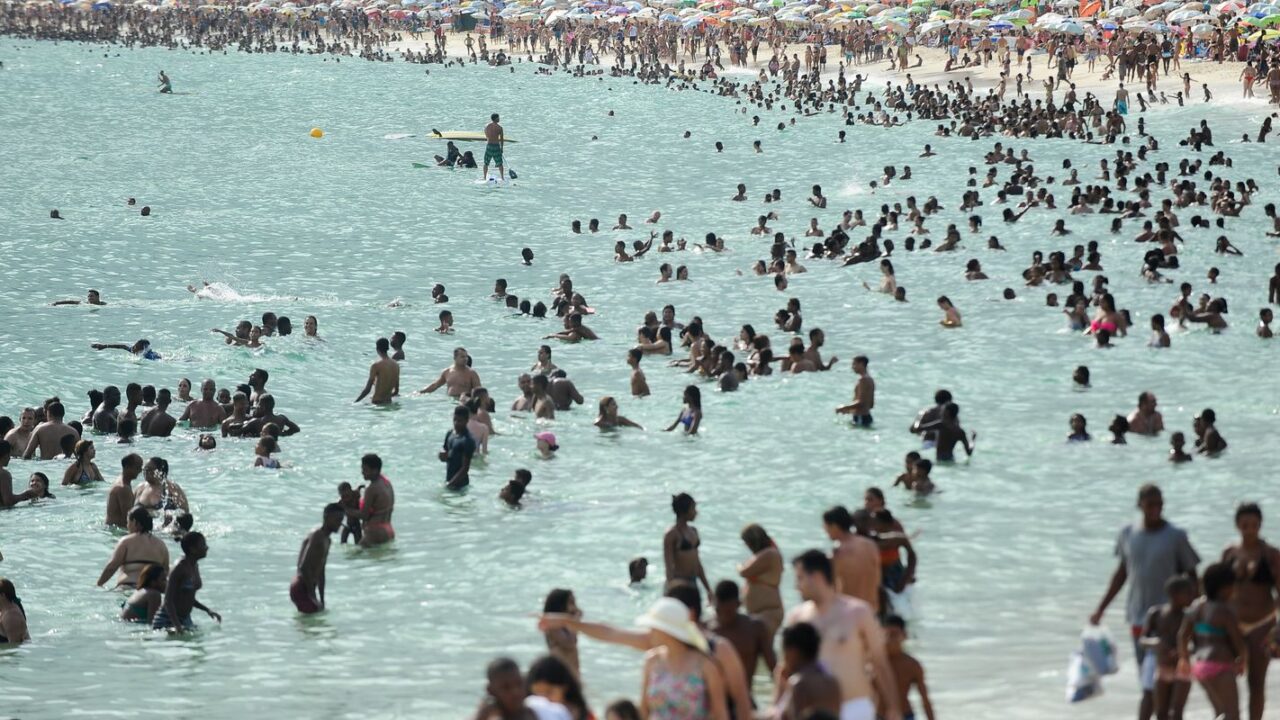 Verão começa hoje e previsão é de menos chuvas na maior parte do país