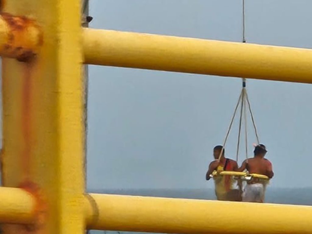 Bombeiros salvam quatro banhistas de afogamento em Natal