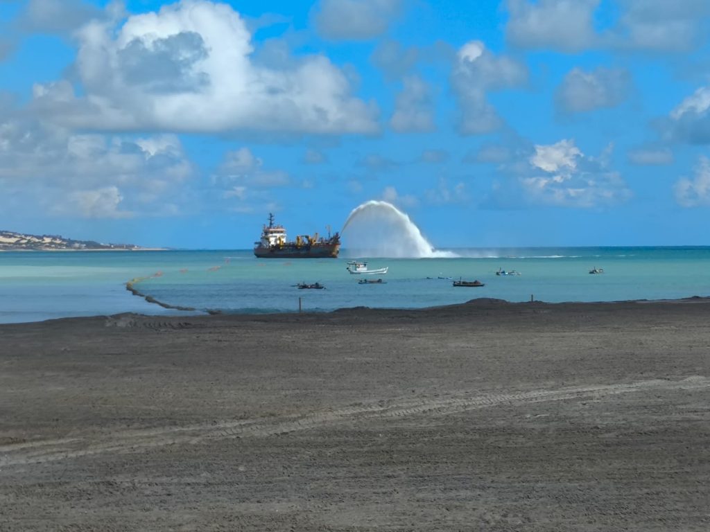 Engorda da praia de Ponta Negra está concluída