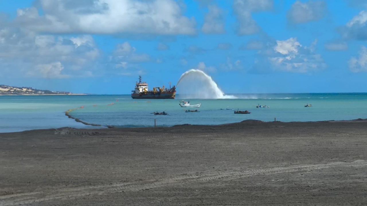 Engorda da praia de Ponta Negra está concluída