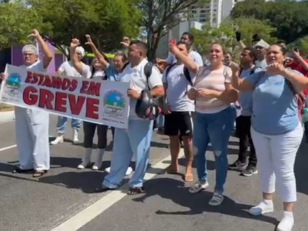 Greve de trabalhadores terceirizados paralisa setor de nutrição do Hospital Walfredo Gurgel