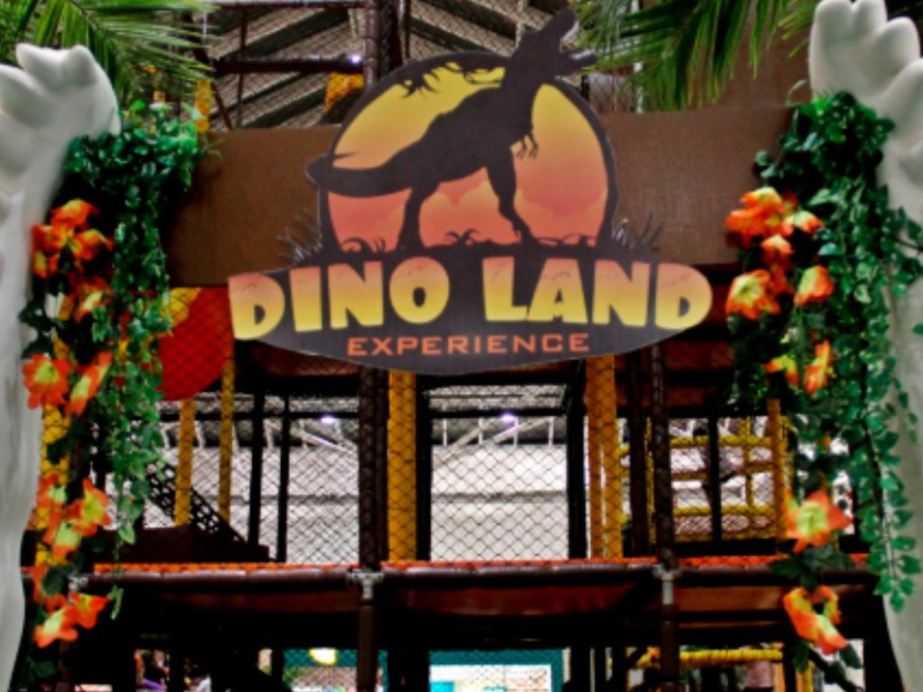 Midway Mall transforma praça central em 'Dino Land' com aventura jurássica