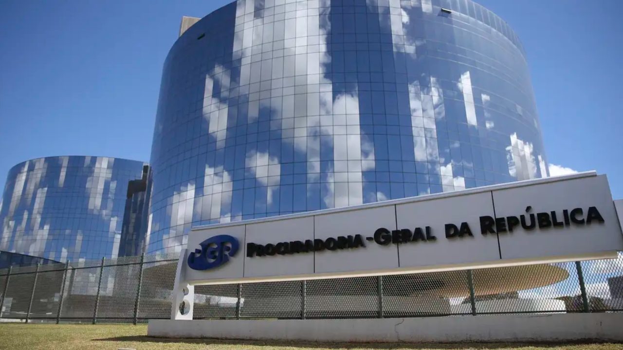 Ministério Público da União abre concurso com 152 vagas e salários de até R$ 13.994,78