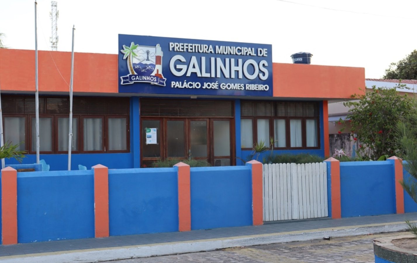 Prefeitura de Galinhos abre processo seletivo para Saúde e Assistência Social