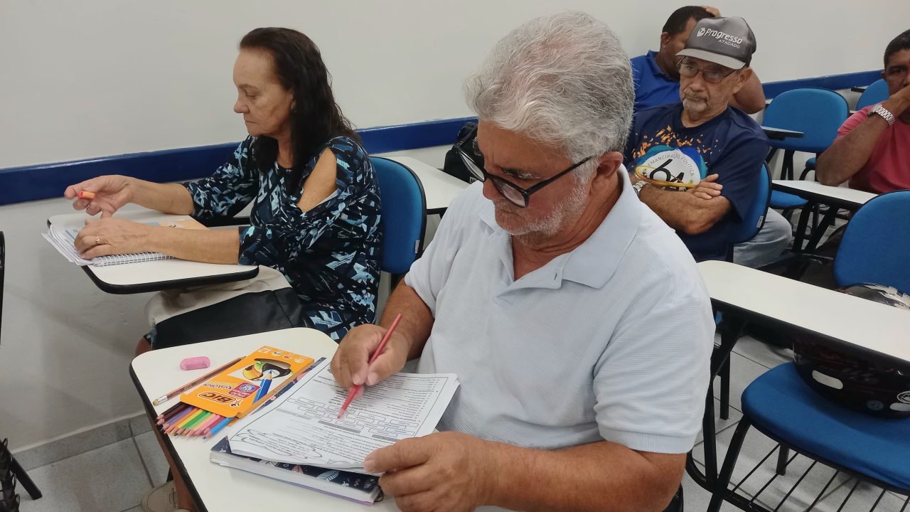 Programa de Alfabetização e Letramento de Jovens e Adultos está com inscrições abertas para o primeiro semestre de 2025