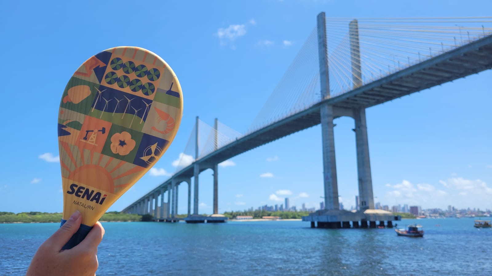 SENAI leva buggy elétrico e oficinas de gastronomia à praia da Redinha