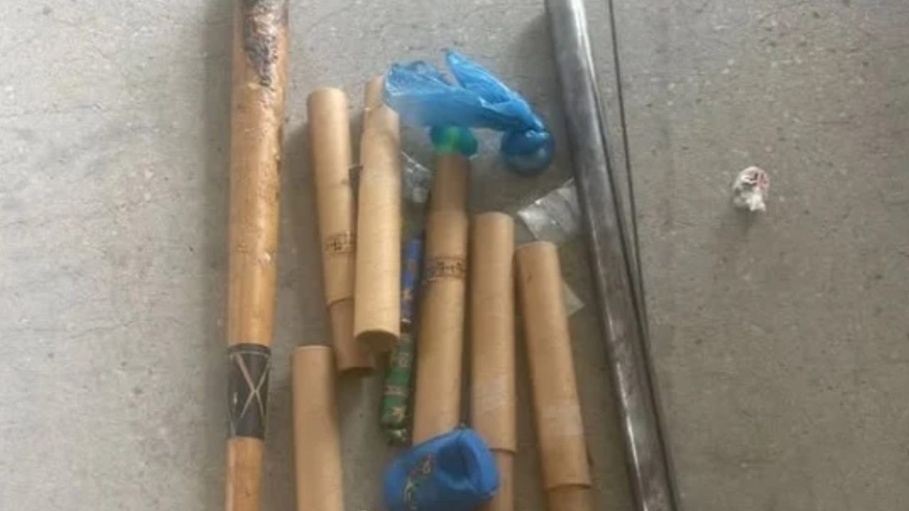 Torcida do Baraúnas é flagrada com armas e drogas em ônibus antes de clássico em Natal