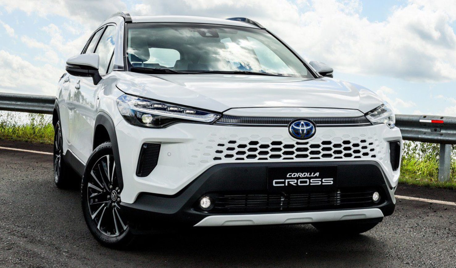 Toyota Corolla Cross 2026: novidades em tecnologia, segurança e garantia estendida