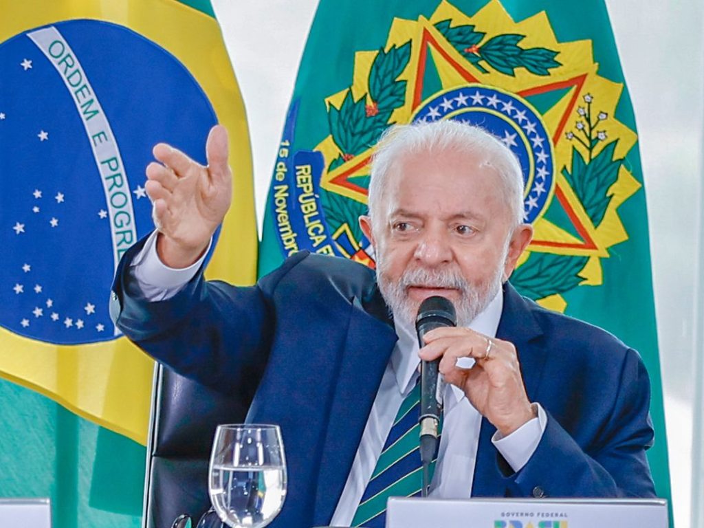 Prioridade do governo em 2025 é baratear os alimentos, diz Lula