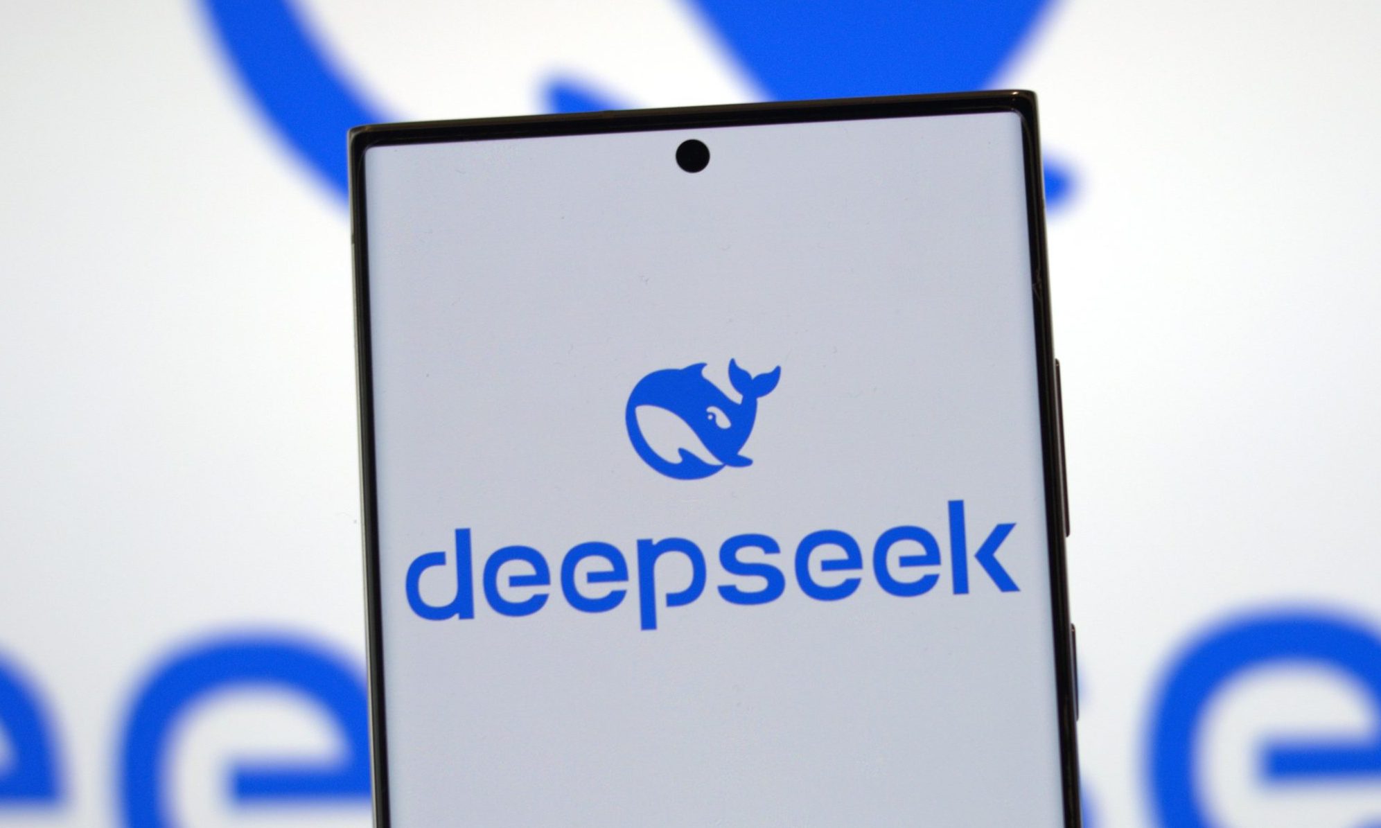 DeepSeek revoluciona o mercado de IA com modelos eficientes e de código aberto