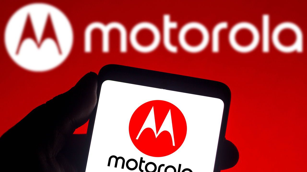 Motorola lança Moto Secure para proteger smartphones com Android 13+