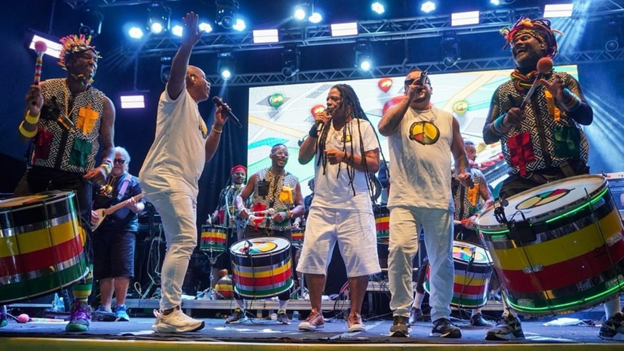 Axé Natal 2025 encerra com Olodum e anuncia edição estendida para 2026