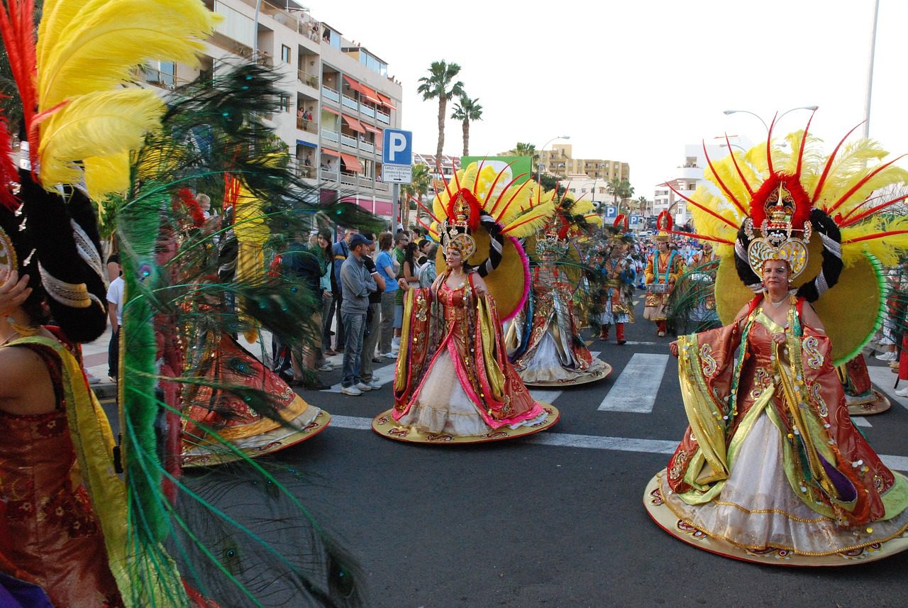 Carnaval é feriado? O que você precisa saber antes de faltar ao trabalho