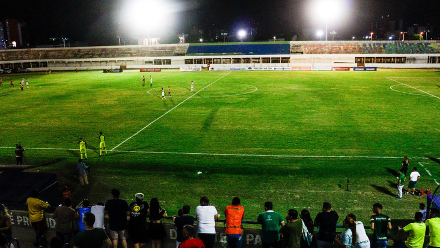 Estádio Manoel Leonardo Nogueira, mais conhecido como Nogueirão