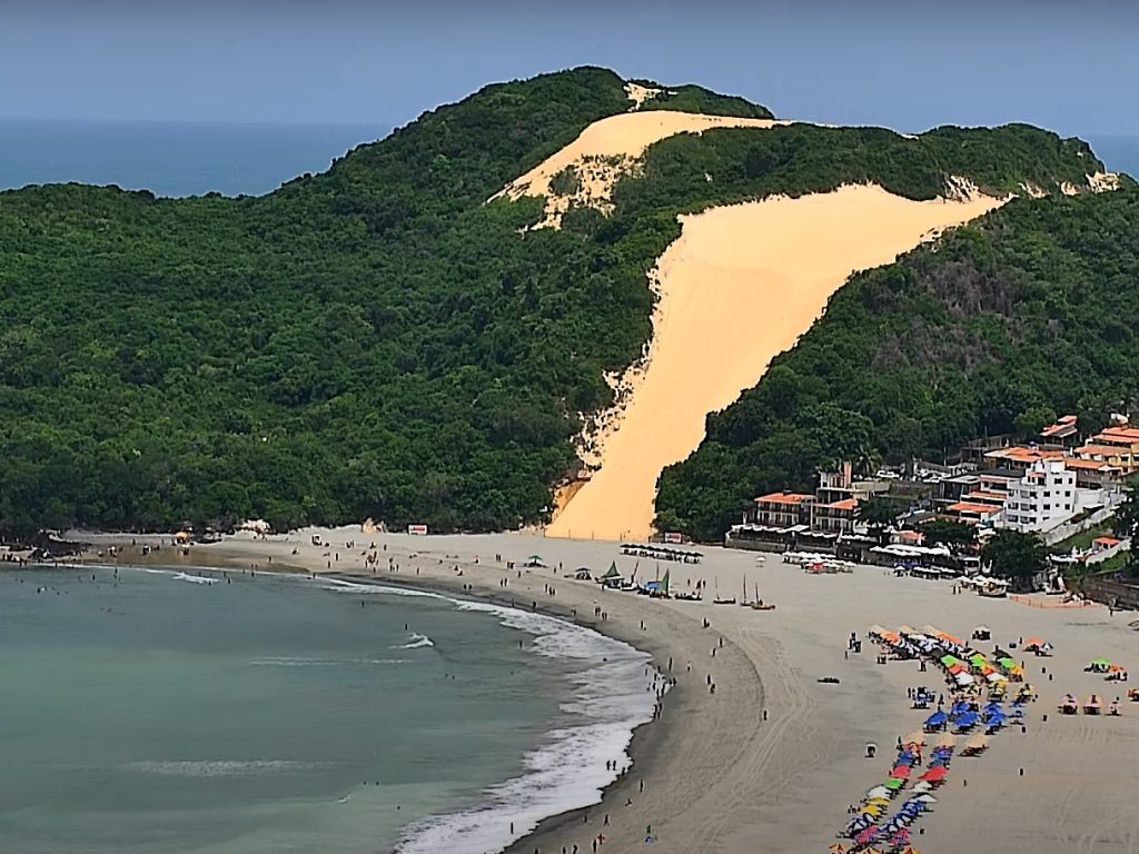 Morro do Careca na Praia de Ponta Negra